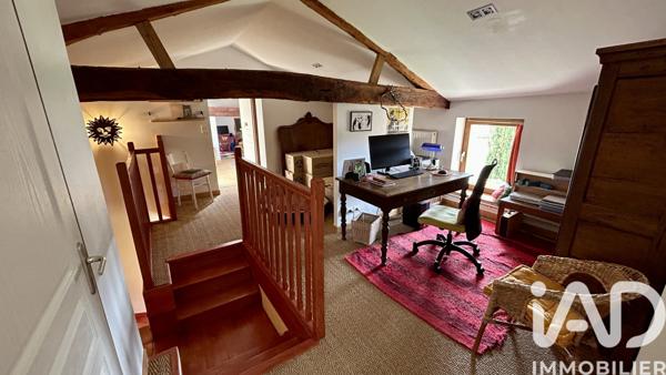 Maison à vendre 7 pièces 180 m² Essertines-en-Donzy