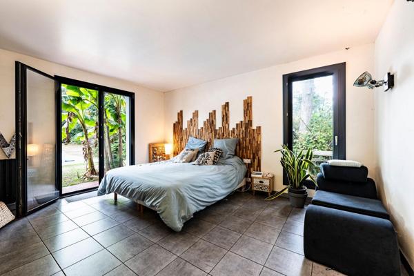 Maison 8 pièces 302 m2
