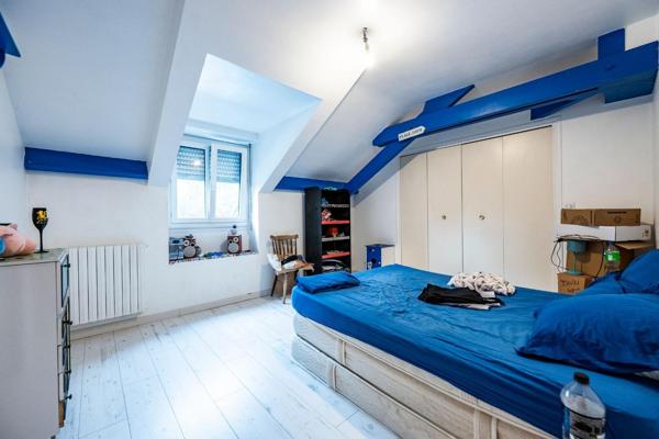 Maison 8 pièces 302 m2