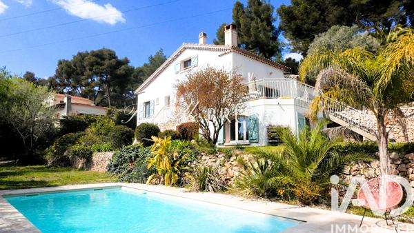 Maison à vendre 6 pièces 157 m² Toulon