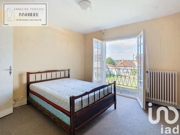 Maison 15 pièces de 240 m² à Marzy (58180)