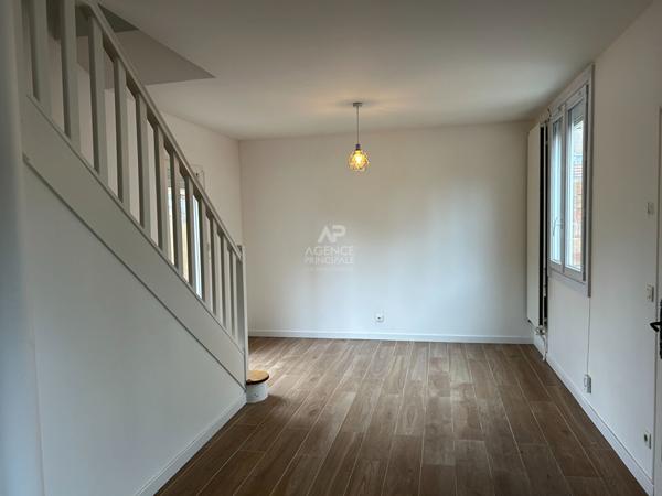 Maison - MAISONS-LAFFITTE - Quartier Saint Nicolas 410 000 € **  - Référence  4651