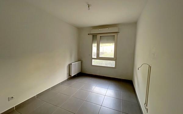 Appartement à louer    3 pièces •  Marseille 8