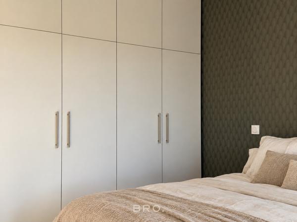 VANNES – MAISON DE CARACTÈRE RÉNOVÉE – 192 M² – 4 CHAMBRES – 2 000 M² DE TERRAIN