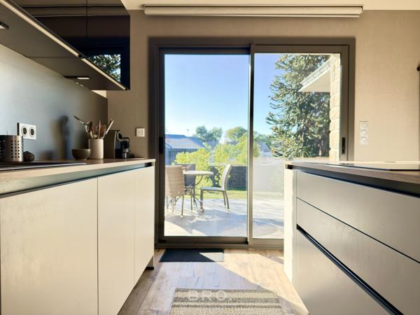 VANNES – MAISON DE CARACTÈRE RÉNOVÉE – 192 M² – 4 CHAMBRES – 2 000 M² DE TERRAIN