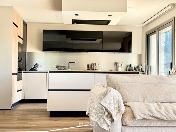 VANNES – MAISON DE CARACTÈRE RÉNOVÉE – 192 M² – 4 CHAMBRES – 2 000 M² DE TERRAIN