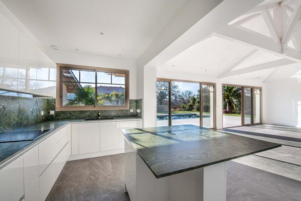 Maison 6 pièces 207 m2