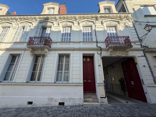 STUDIO en RDC de 26,5m² - CAVE et PARKING