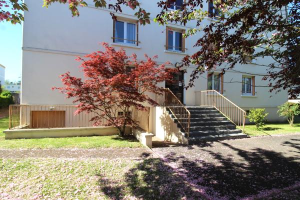 Nevers (58000) APPARTEMENT 2 CHAMBRES AVEC GARAGE