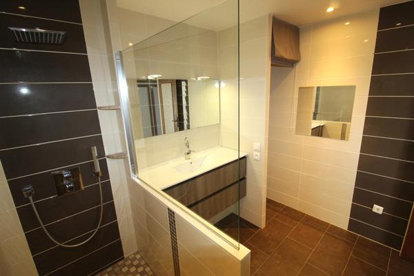 Nevers (58000) APPARTEMENT 2 CHAMBRES AVEC GARAGE