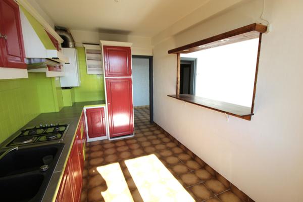 Nevers (58000) APPARTEMENT 2 CHAMBRES AVEC GARAGE