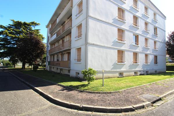 Nevers (58000) APPARTEMENT 2 CHAMBRES AVEC GARAGE