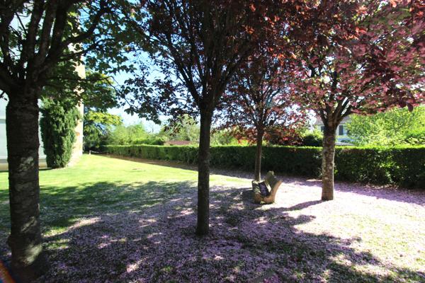 Nevers (58000) APPARTEMENT 2 CHAMBRES AVEC GARAGE