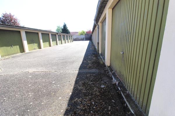 Nevers (58000) APPARTEMENT 2 CHAMBRES AVEC GARAGE