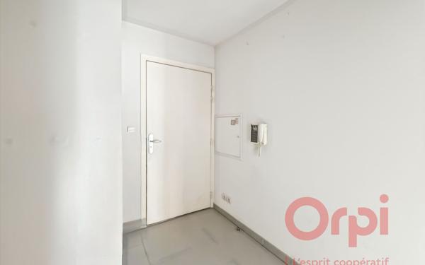 Appartement à vendre    2 pièces • 38 m2 Fréjus