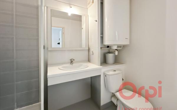 Appartement à vendre    2 pièces • 38 m2 Fréjus