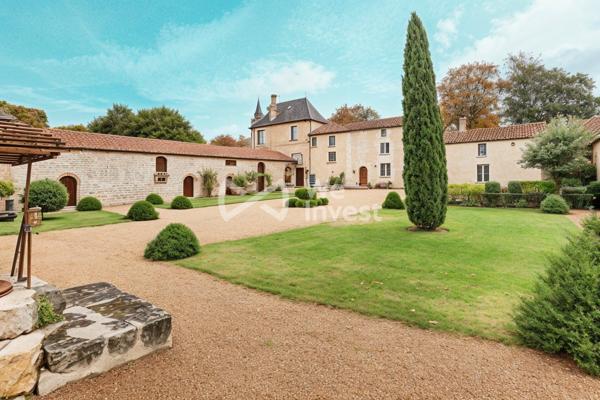 Un cadre idyllique pour une vie de rêve à la campagne, cette propriété de caractère est une véritable perle rare !