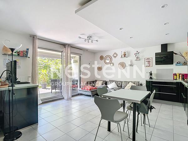 FONTAINES-SUR-SAONE APPARTEMENT T3 EN REZ DE JARDIN 2 CHAMBRES AVEC TERRASSE JARDIN ET GARAGE