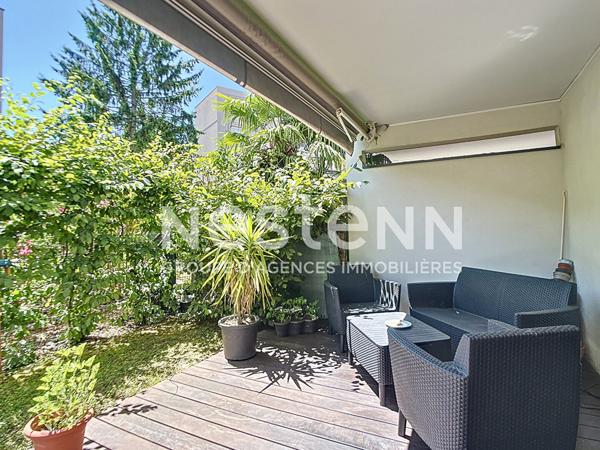 FONTAINES-SUR-SAONE APPARTEMENT T3 EN REZ DE JARDIN 2 CHAMBRES AVEC TERRASSE JARDIN ET GARAGE