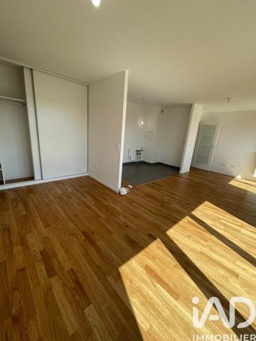 Location appartement 2 pièces 52 m² Rueil-Malmaison