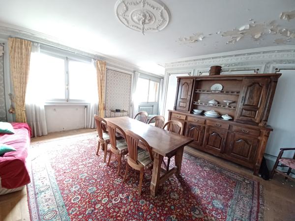 Ancien hôtel particulier 360m2, pavillon de chasse, dépendances et terrain Détails des diagnostics énergétiques