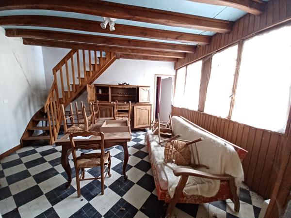 Ancien hôtel particulier 360m2, pavillon de chasse, dépendances et terrain Détails des diagnostics énergétiques