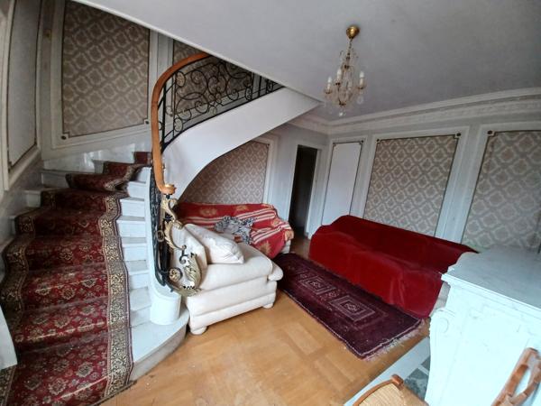 Ancien hôtel particulier 360m2, pavillon de chasse, dépendances et terrain Détails des diagnostics énergétiques
