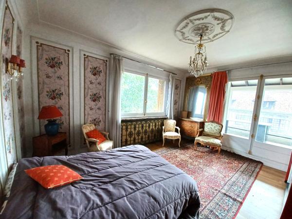Ancien hôtel particulier 360m2, pavillon de chasse, dépendances et terrain Détails des diagnostics énergétiques