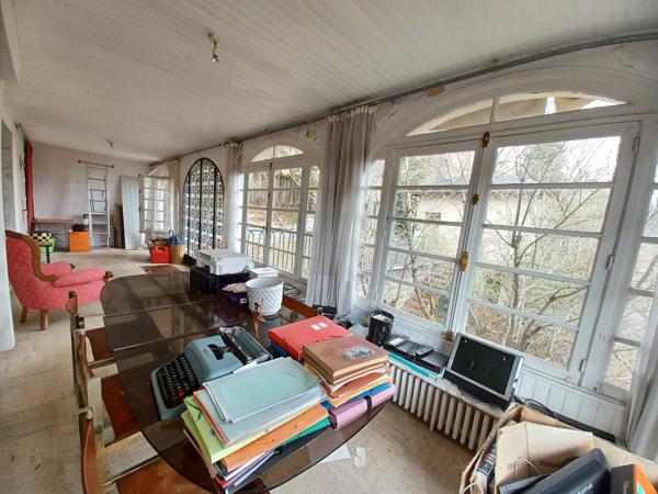 Ancien hôtel particulier 360m2, pavillon de chasse, dépendances et terrain Détails des diagnostics énergétiques