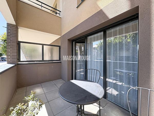 Appartement T2 avec terrasse et parking à Dinard hyper centre - proche marché et plages