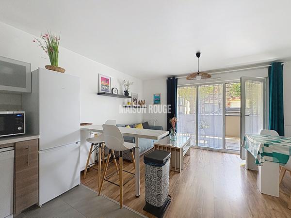Appartement T2 avec terrasse et parking à Dinard hyper centre - proche marché et plages