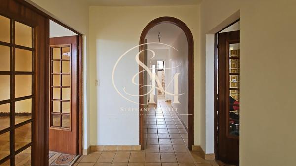 Maison 5 chambres avec grand terrain au Beillet