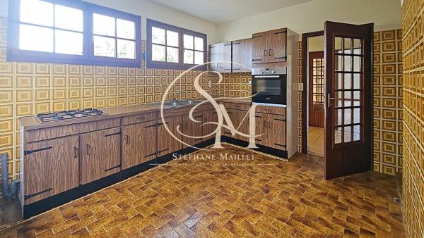 Maison 5 chambres avec grand terrain au Beillet