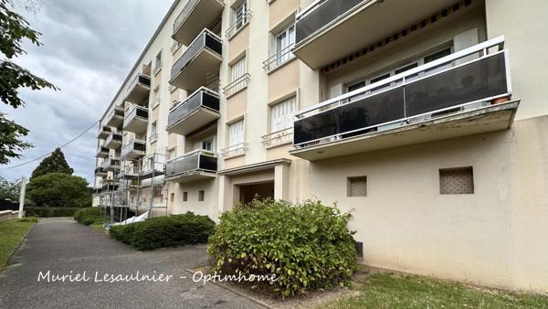 Appartement 4 pièces loué – 2 chambres – balcons – cave et place de parking - Montesson