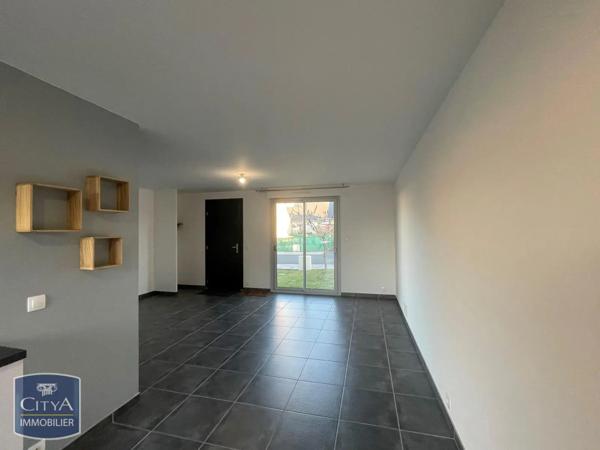 Maison à louer 3 pièces 71.82m² Beaumont-en-Véron (37420)