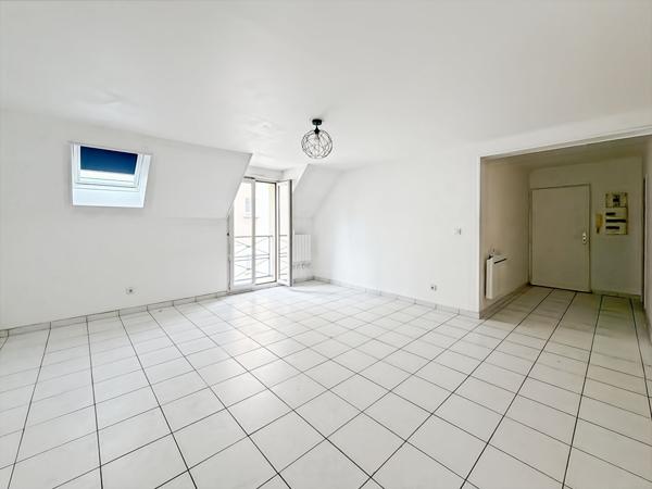 Appartement duplex 79m² 3 chambres Coeur de ville Aubergenville