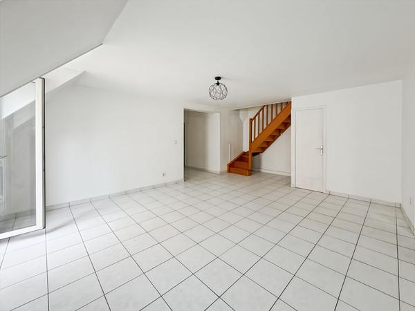 Appartement duplex 79m² 3 chambres Coeur de ville Aubergenville