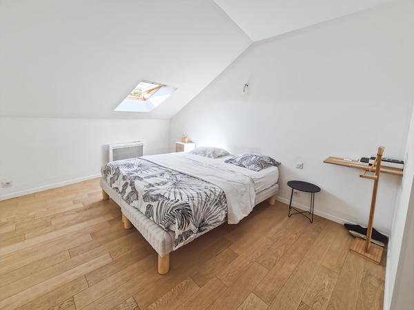 Maison sur 2 niveaux 131.71 m2 habitables + garage