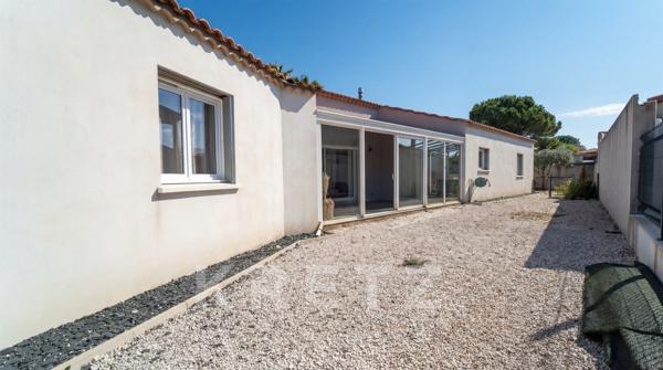 Maison contemporaine avec dépendance à 10 minutes de la plage