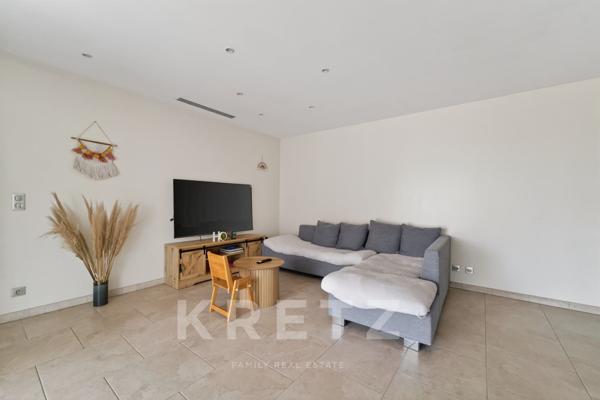 Maison contemporaine avec dépendance à 10 minutes de la plage
