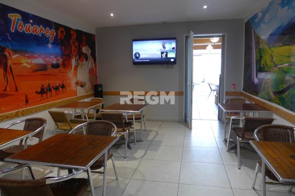 Lesparre-Médoc (33340) Immeuble avec murs et fond de commerce Restaurant