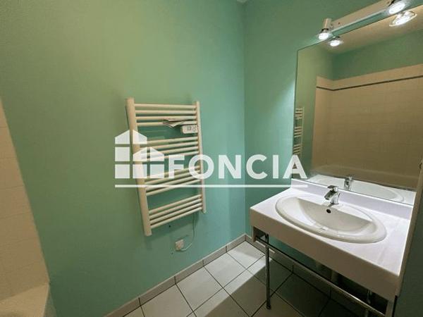 Location Appartement 2 pièces 65.33 m² - 16 RUE CAMILLE PELLETAN Talence 33400