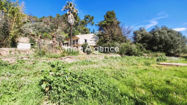 Maison à LE CANNET-DES-MAURES, 83340 - 7 pièces 150m²