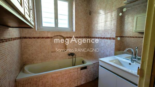 Maison à LE CANNET-DES-MAURES, 83340 - 7 pièces 150m²