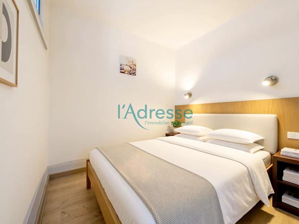 DERNIER ETAGE 2 pièces 28m2 avec Parking!