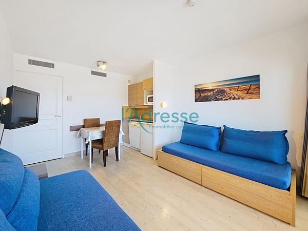 DERNIER ETAGE 2 pièces 28m2 avec Parking!