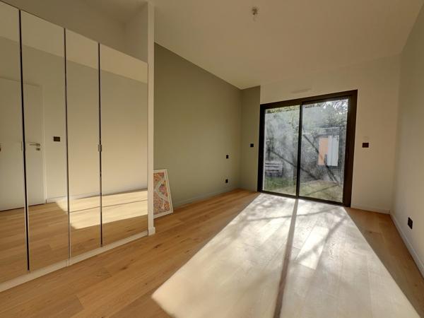 La Teste de Buch, Maison 5 pièces de 180 m2, piscine, terrasse, parcelle de 870 m2 !