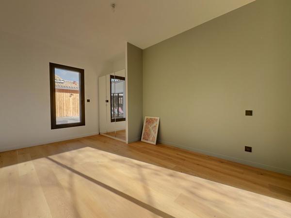 La Teste de Buch, Maison 5 pièces de 180 m2, piscine, terrasse, parcelle de 870 m2 !