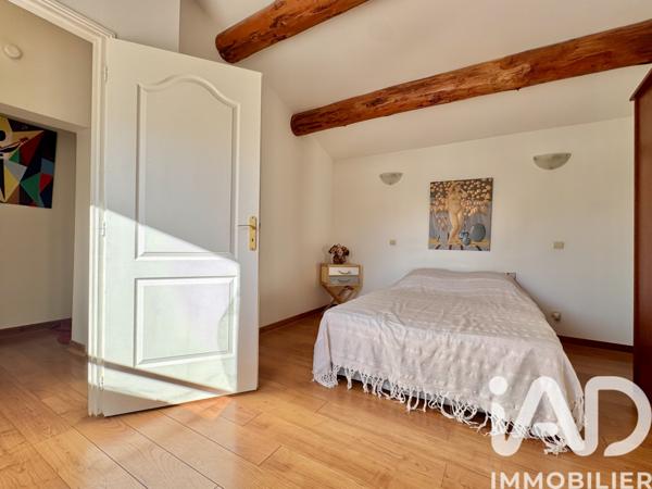 Maison à vendre 4 pièces 160 m² Nîmes