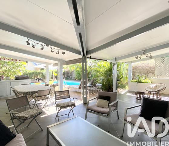 Maison à vendre 5 pièces 170 m² Saint-Pierre